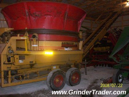 1992 Haybuster H-1100