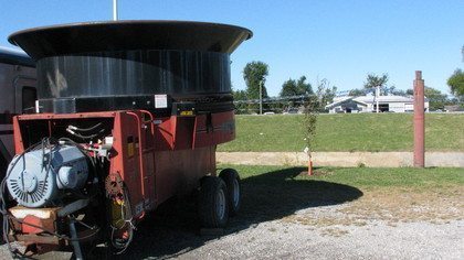 1993 Farmhand 4050